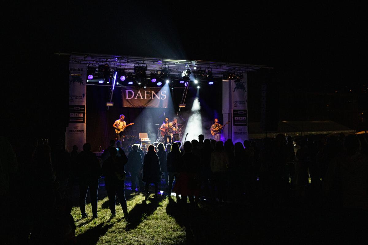 Newstage | Die innovativen Bühnen - On Tour - Bänkli-Festival