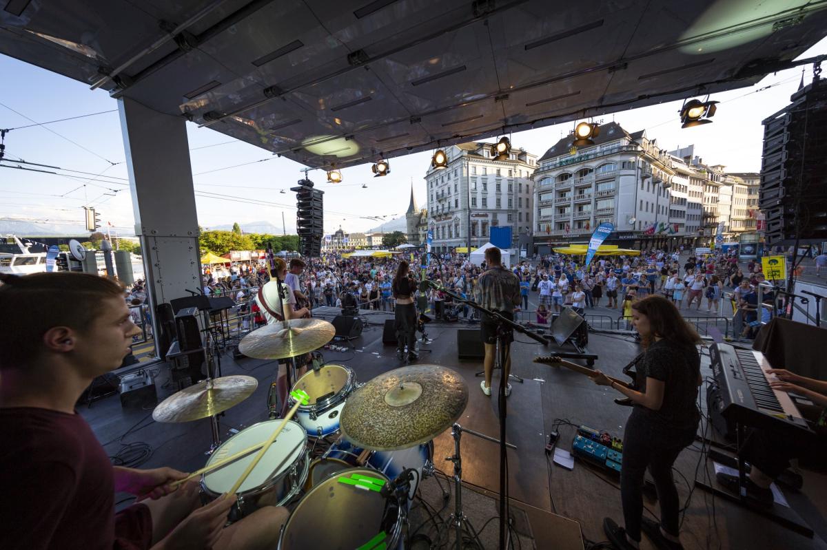 Newstage | Die innovativen Bühnen - On Tour - Luzerner Fest 2018